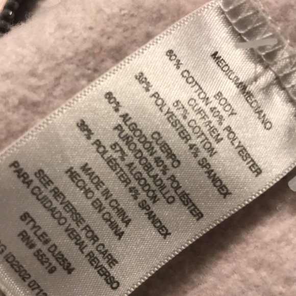 Woman’s Hooded Sweatshirt, attached electronic cord in front pocket - Picture 5 of 5